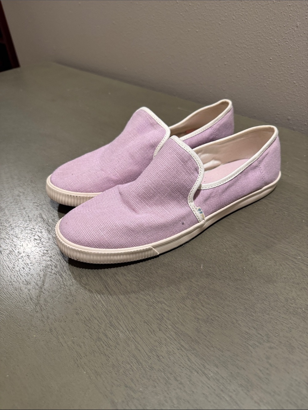 TOMS Lilac Canvas Slip-On Flats with Cream Trim size 9.5